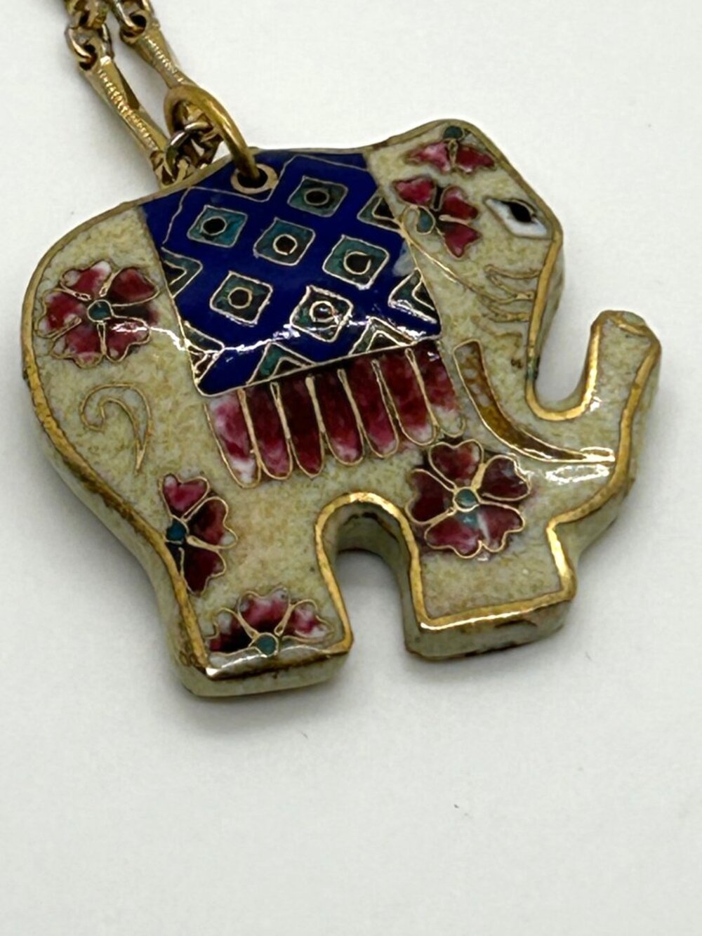 Vintage Ceramic Elephant Pendant Necklace Hand Paint Gold-tone Enamel Good Luck - Picture 4 of 12